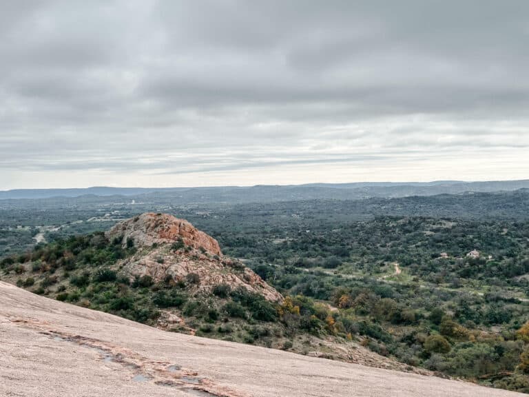 4 Expert Tips for a Successful Enchanted Rock Hike